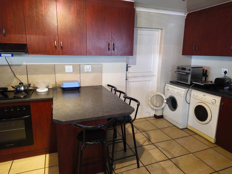 To Let 2 Bedroom Property for Rent in Paarl Western Cape